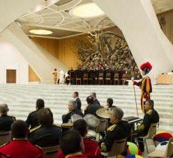 Papà latitano in famiglia, figli orfani di amore e valori