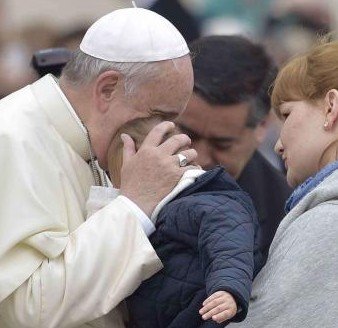 «La Chiesa siamo tutti noi, nessuno dia scandalo»