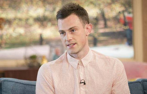 INGHILTERRA: UN PROF SBAGLIA IL GENDER DELLO STUDENTE, SOSPESO DALLA SCUOLA. IL TOTALITARISMO IN ATTO