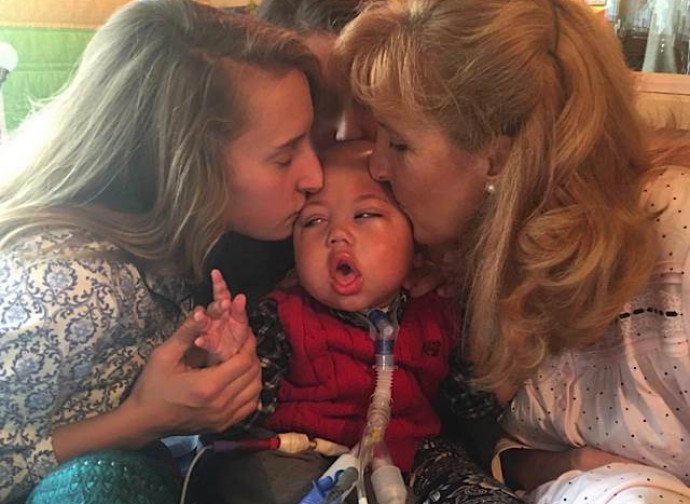 “Adottiamo bimbi malati come Charlie che ci donano gioia”