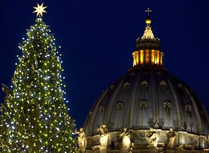 L’albero di Natale è cattolico, non può annacquare la fede